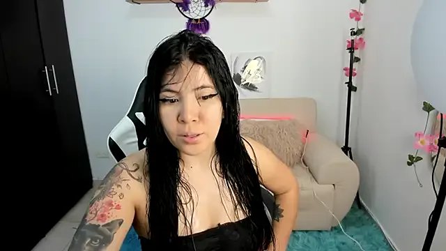 AilynRed on StripChat