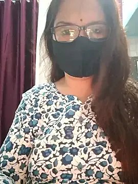 Aishwaryaa_69 on StripChat