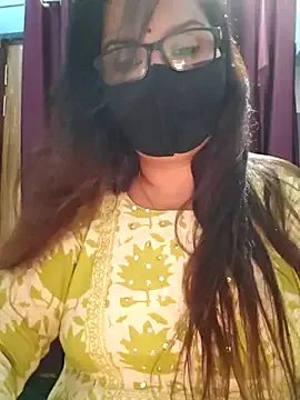 Aishwaryaa_69 on StripChat