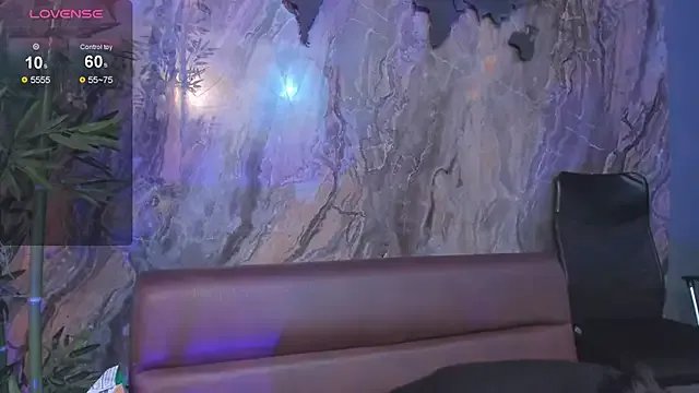 Alahia_Dangelo on StripChat