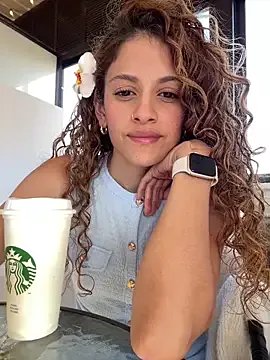 alana15 on StripChat