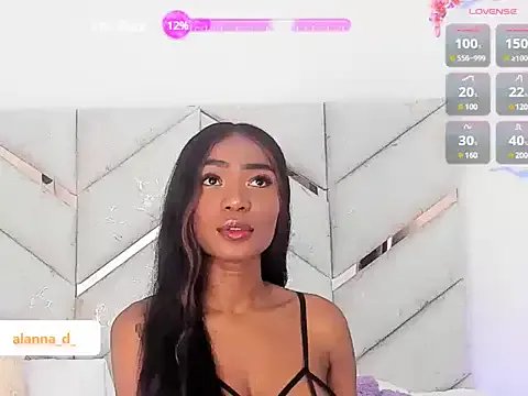 AlanaDoll on StripChat