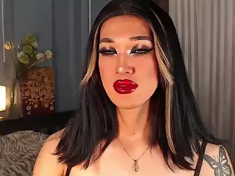 Freechat AleinaCroft on StripChat