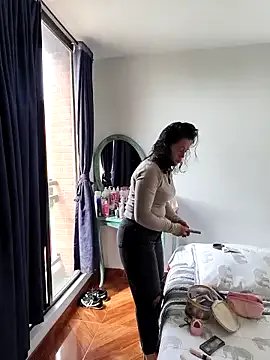 ALEJA__22 on StripChat