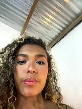 Freechat aleja_montiel__ on StripChat