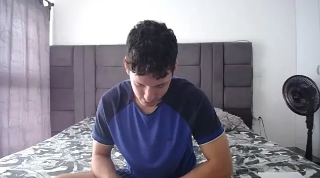 alejandro__2 on StripChat