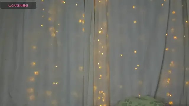 Alejarossi on StripChat