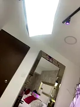 Freechat AlesiaCooper on StripChat