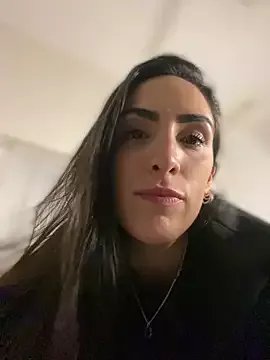 alessandra-a on StripChat