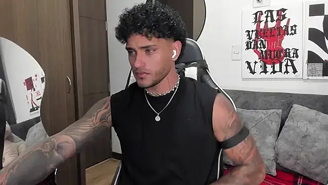 Alessandro_Vanni — OIL MY HOT BODY