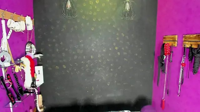 Alexa_Slave on StripChat