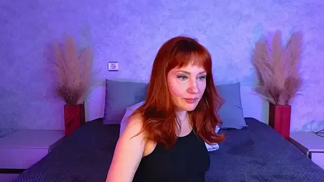 AlexaLenee on StripChat