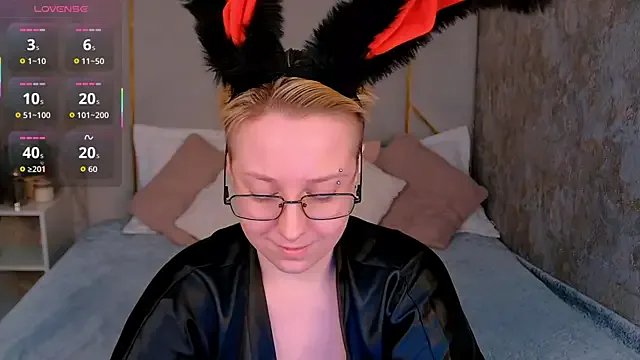 AlexandraGreen on StripChat