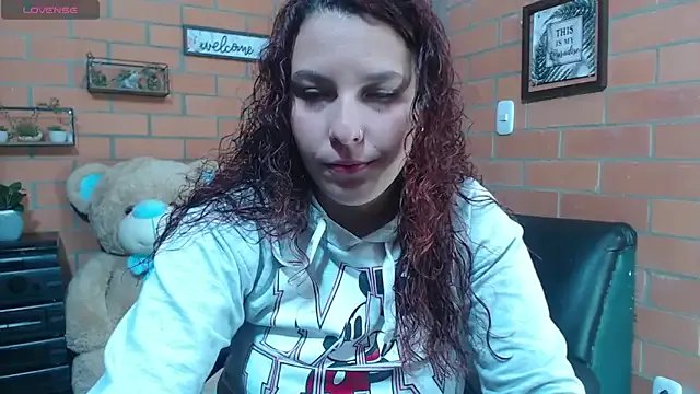 alexia_87 on StripChat
