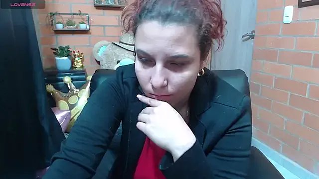 alexia_87 on StripChat