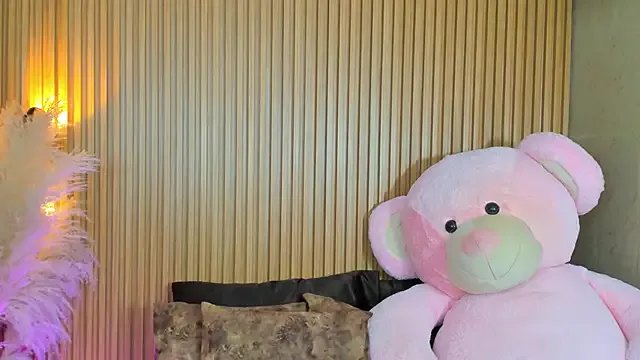 AlexiaAbbey on StripChat