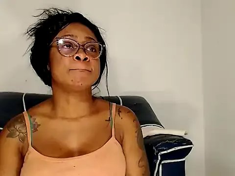 Freechat alexiaao9 on StripChat