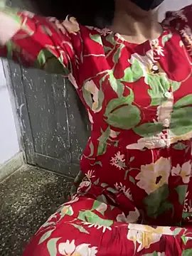 Alexiahotie on StripChat