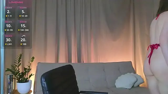 Freechat AlexsisFaee on StripChat