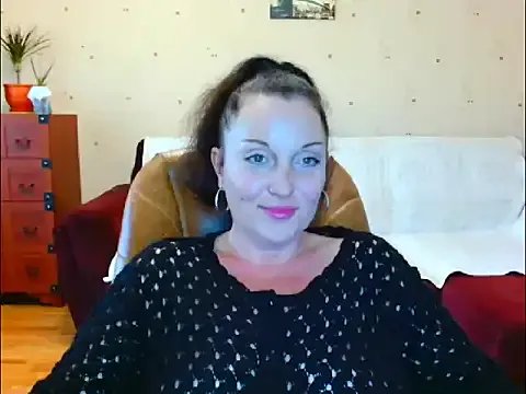 Alice3694 on StripChat