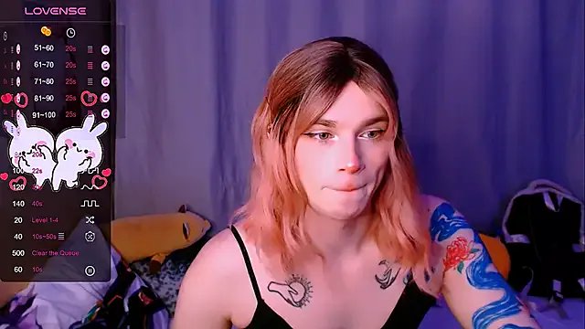 Alice_Hells on StripChat