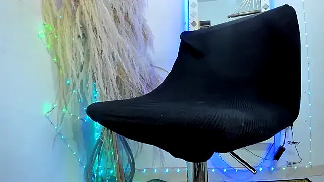 Alice_randyy on StripChat