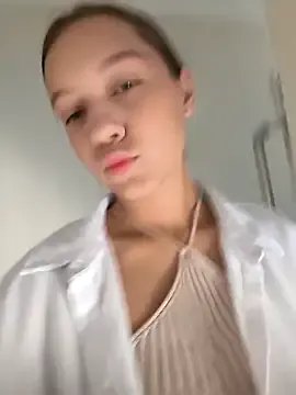 AliceBrayan on StripChat