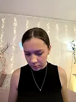 AliceBrayan on StripChat