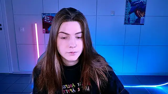 AliceCUNTach on StripChat