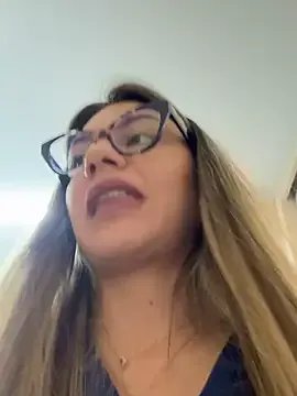 alicee16 on StripChat