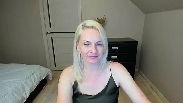 Alicee_Gracee on StripChat