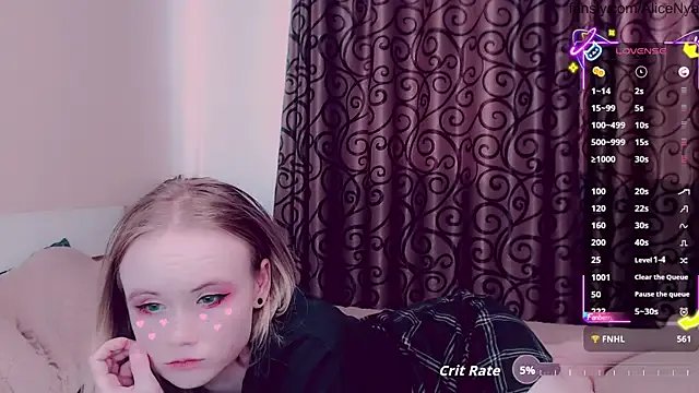 AliceNya_cute on StripChat