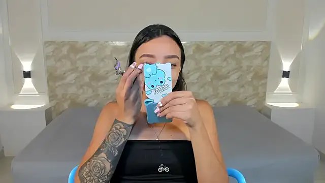 AliceRoss0 on StripChat