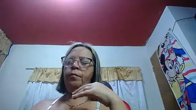 alina_maturehot on StripChat