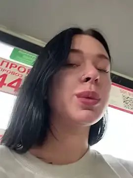 AlishaOfThorns on StripChat