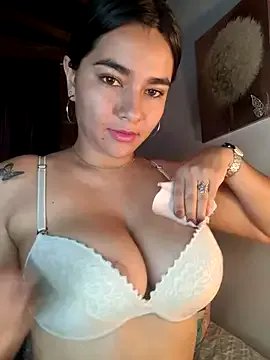 alison_villalobo on StripChat