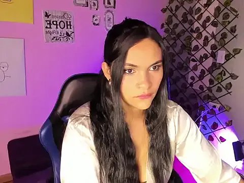 Alisson_Evans__ on StripChat