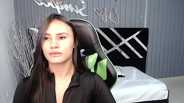 allison_a1 on StripChat