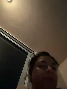 allybluee777 on StripChat