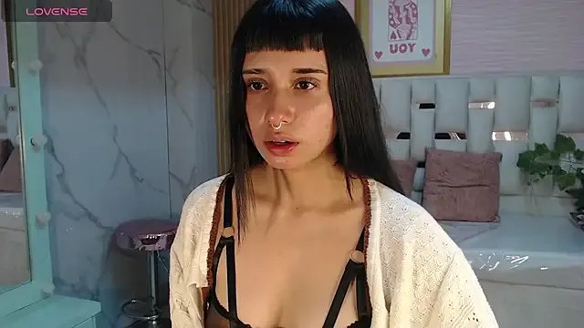 allyssa_bellini_s on StripChat