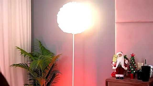 AlmaLuv on StripChat