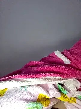 altinya — Naked public