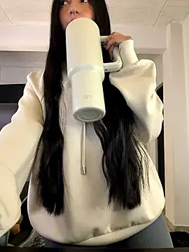 aly_golden_ on StripChat