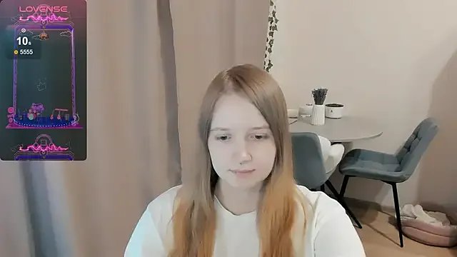 Alyaley on StripChat