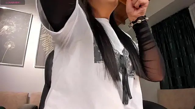 AlyssaDean on StripChat