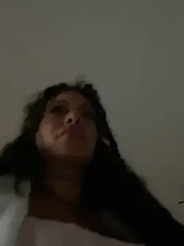 AlyssaHottv_ on StripChat