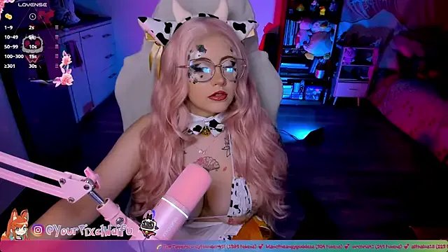 AlyssaRomanova on StripChat