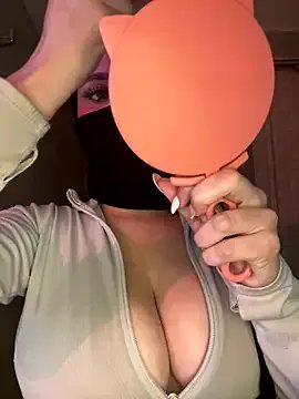 Freechat amaal_ on StripChat