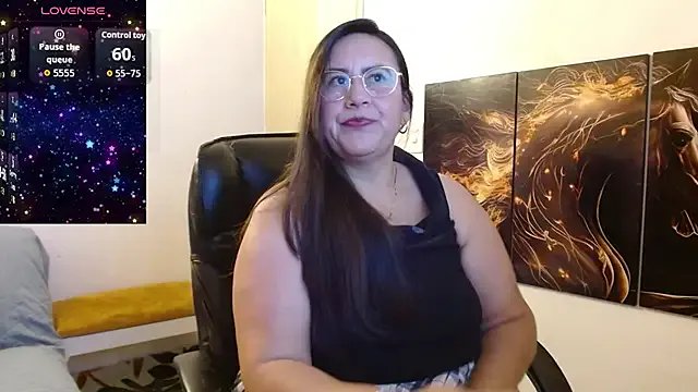 Freechat amalia_brunette on StripChat