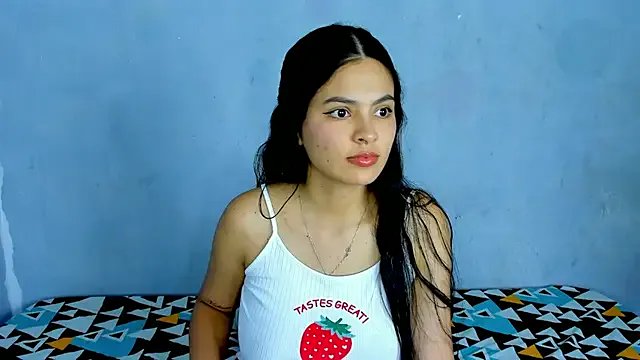 Amandalorense_ — SHOW TITS + A FEW DROPS OF MILK